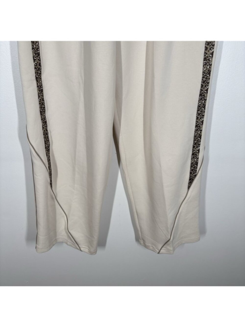 Puma Women XL Alpine Snow Essentials Animal Print Straight Leg Pants NWT - Picture 5 of 13